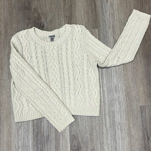 Chelsea 28 boxy cable knit cropped sweater, cream size M